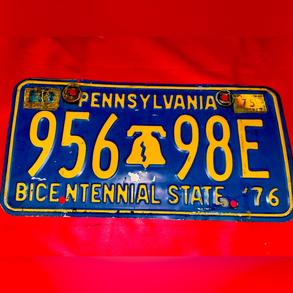 Pennsylvania Vintage 1974-75 Bicentennial License Plate 76’. 956-98E